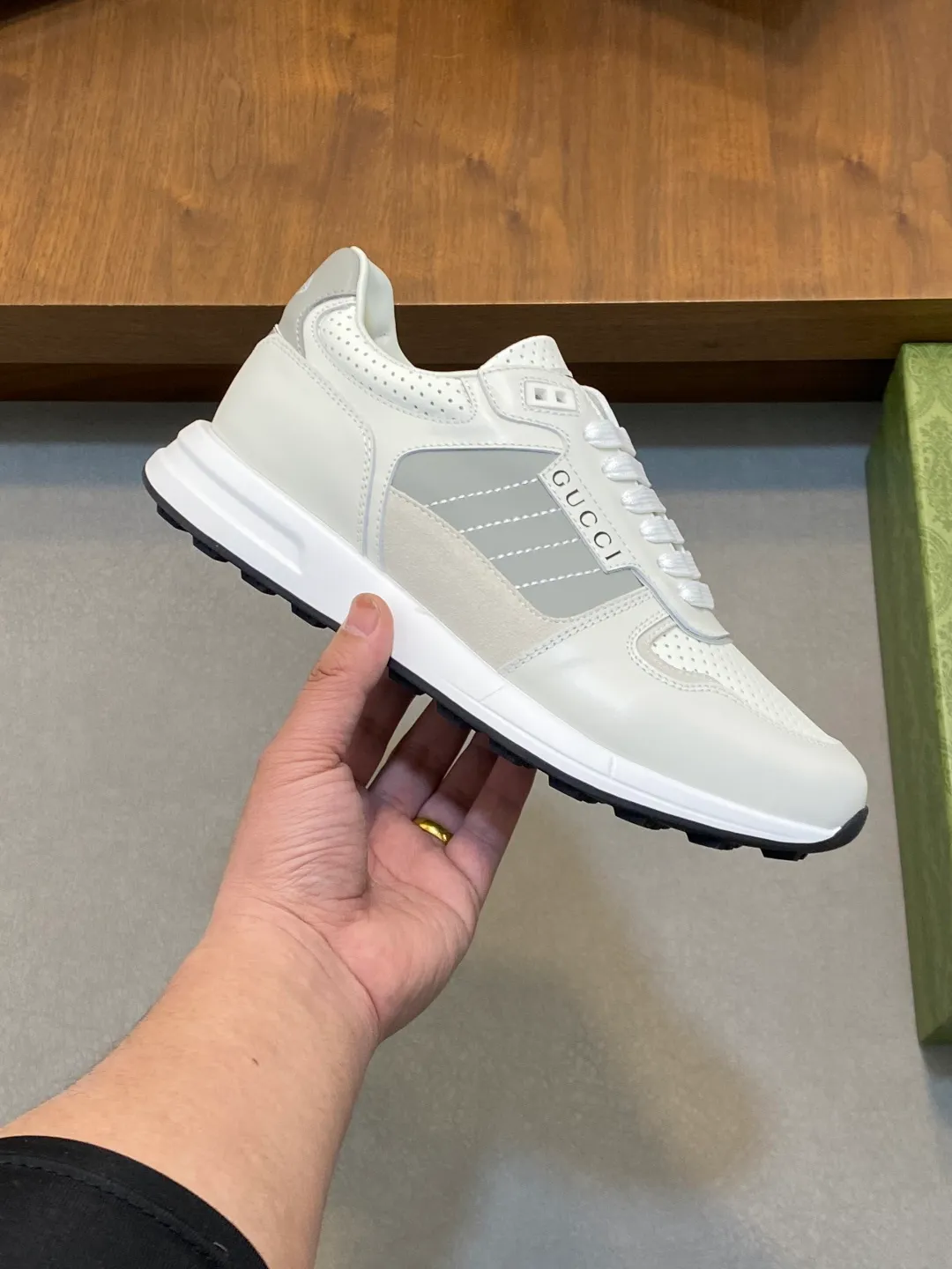 Factory price: 460💰[Gucci] Gucci - High-end quality original order - Upper: Nappa calfskin, pebbled calfskin, computer embroidered brand totem - Inner: water-dyed cowhide - Outsole: ultra-light T men's shoes 💰U·Rubber; two-color molded outsole - Super high quality control·Fine workmanship: highlighted (high-end·luxury·grade) -Size: 38-45